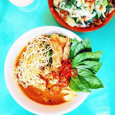 special Khao Soi Curry w/ Organic Chicken via @luckybeenyc instagram